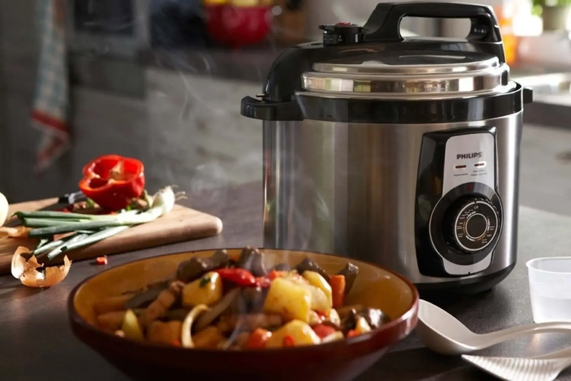 Cách chọn nồi áp suất điện cho gia đình bận rộn, nấu nhanh mà vẫn an toàn