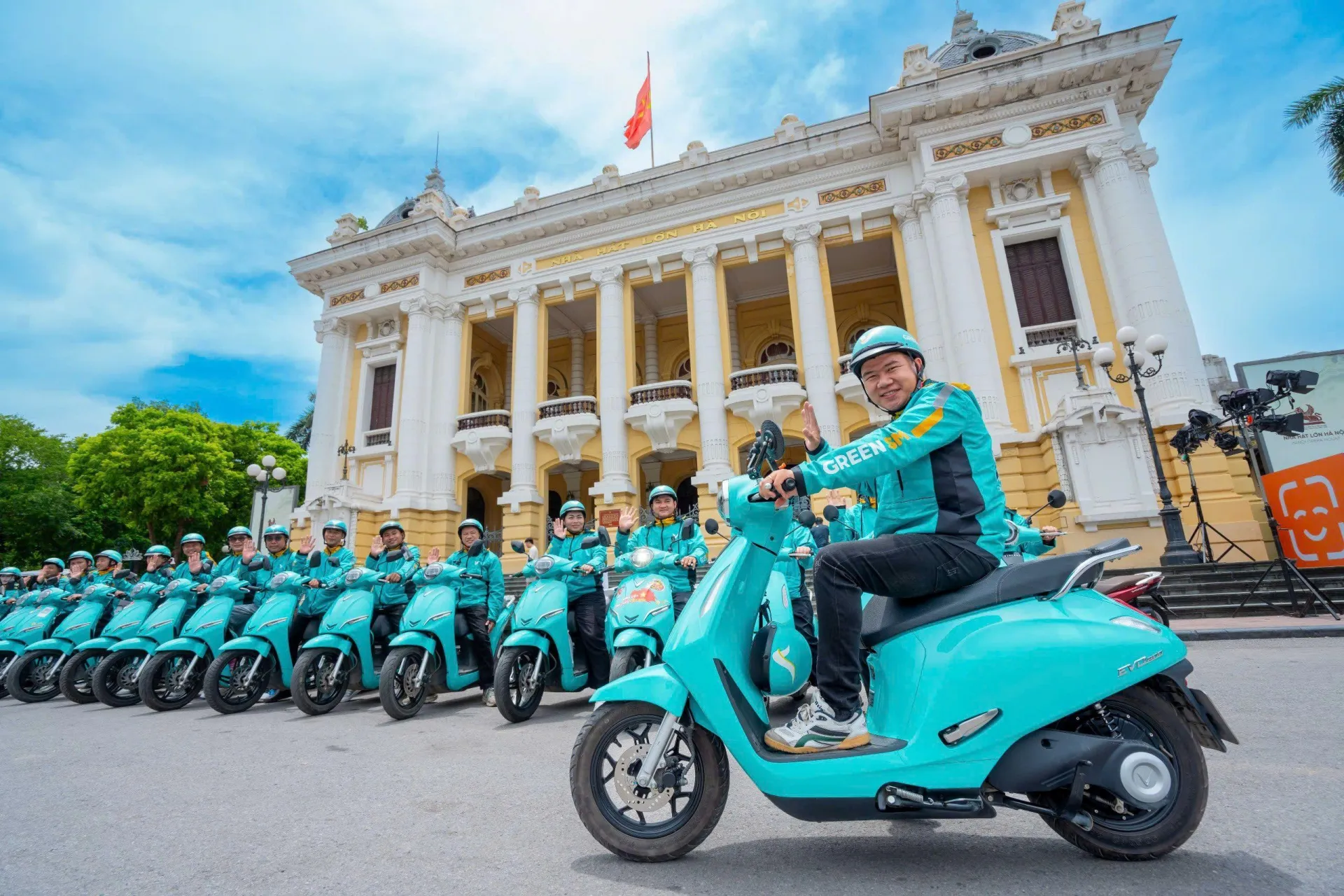 Green SM tiếp sức phụ nữ “vững tay lái, chủ động tương lai”