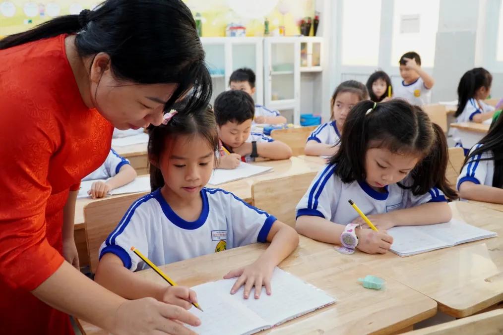 Bộ GD&ĐT xác định ngưỡng bảo đảm chất lượng đầu vào khối ngành sư phạm, sức khỏe và pháp luật năm 2026