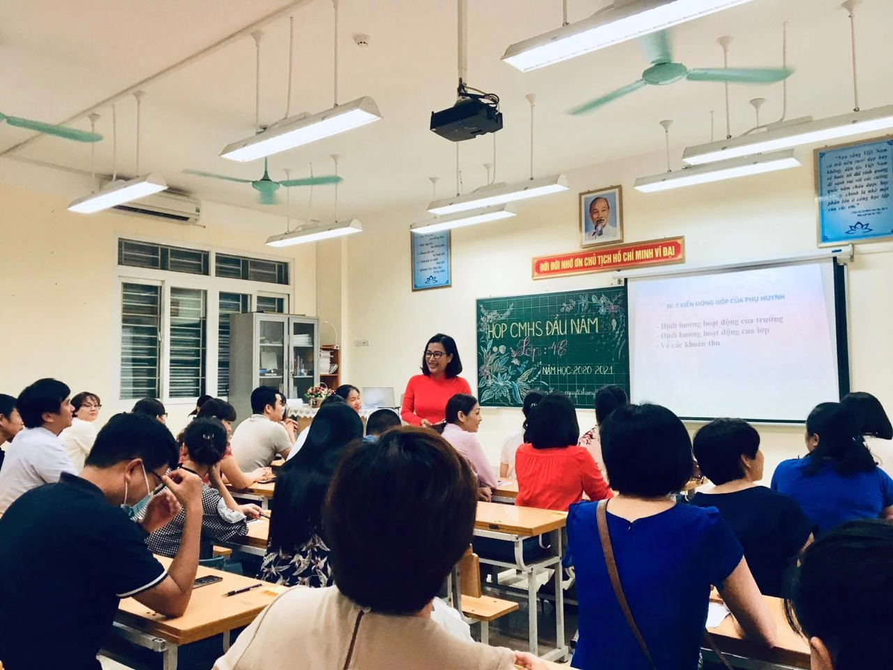 Bài 1: Những khoản thu “tự nguyện”: Vì sao phụ huynh khó nói “không”?
