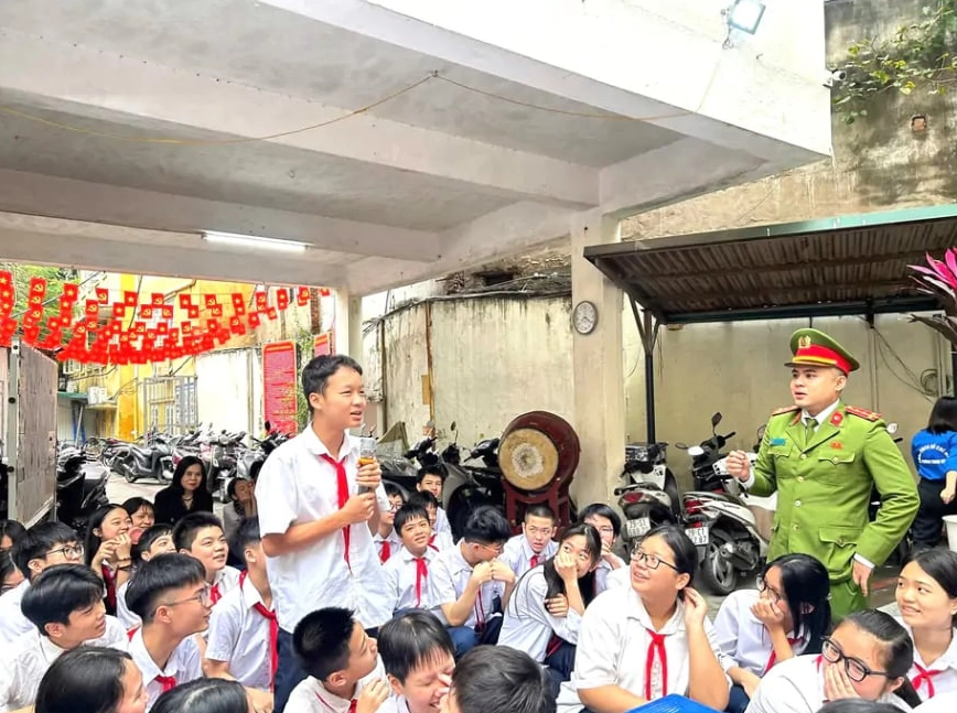 Bộ GD&ĐT và Bộ Công an tăng cường phối hợp phòng ngừa bạo lực học đường từ sớm