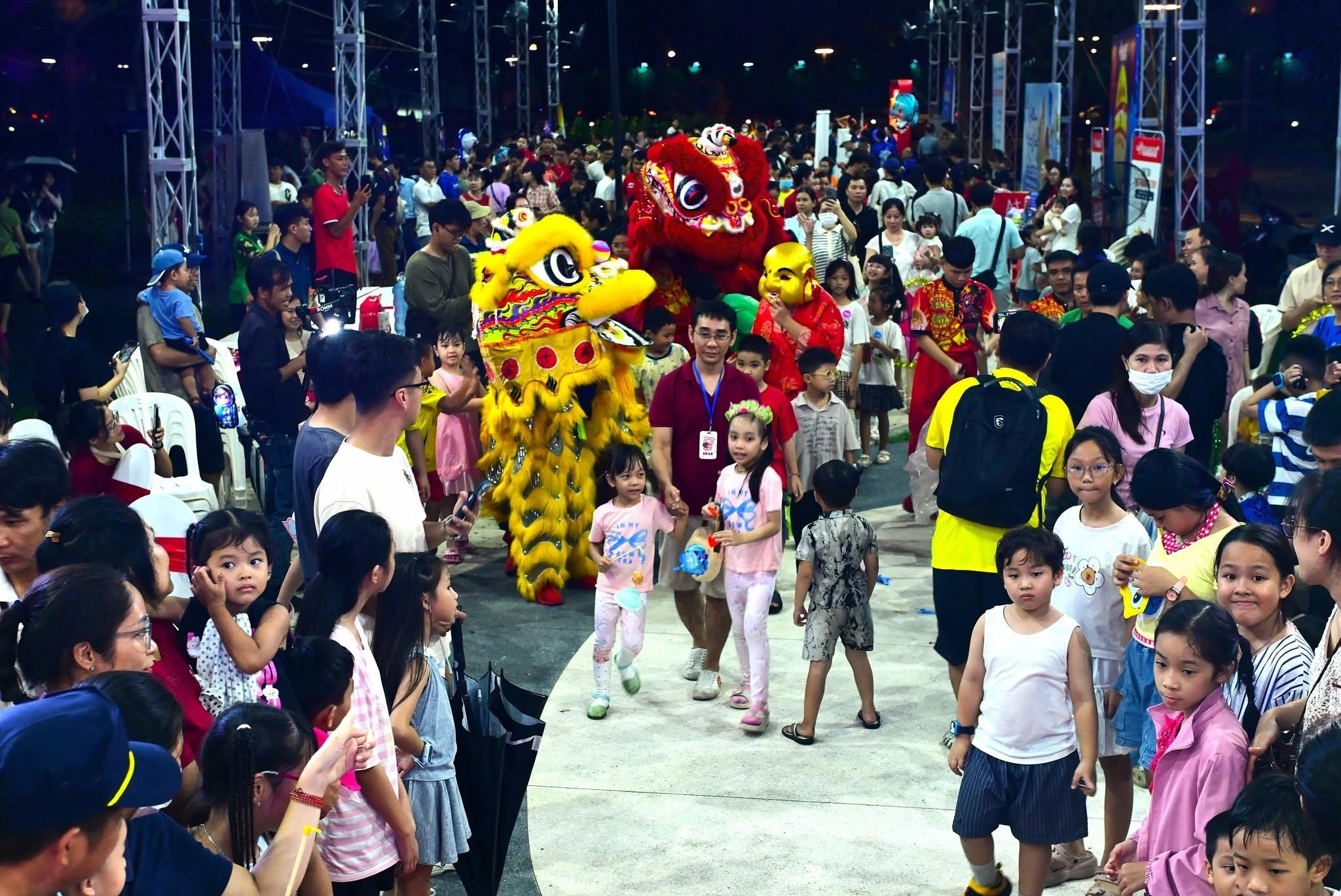 Rộn ràng Ngày hội Trung thu Phú Mỹ Hưng 2026
