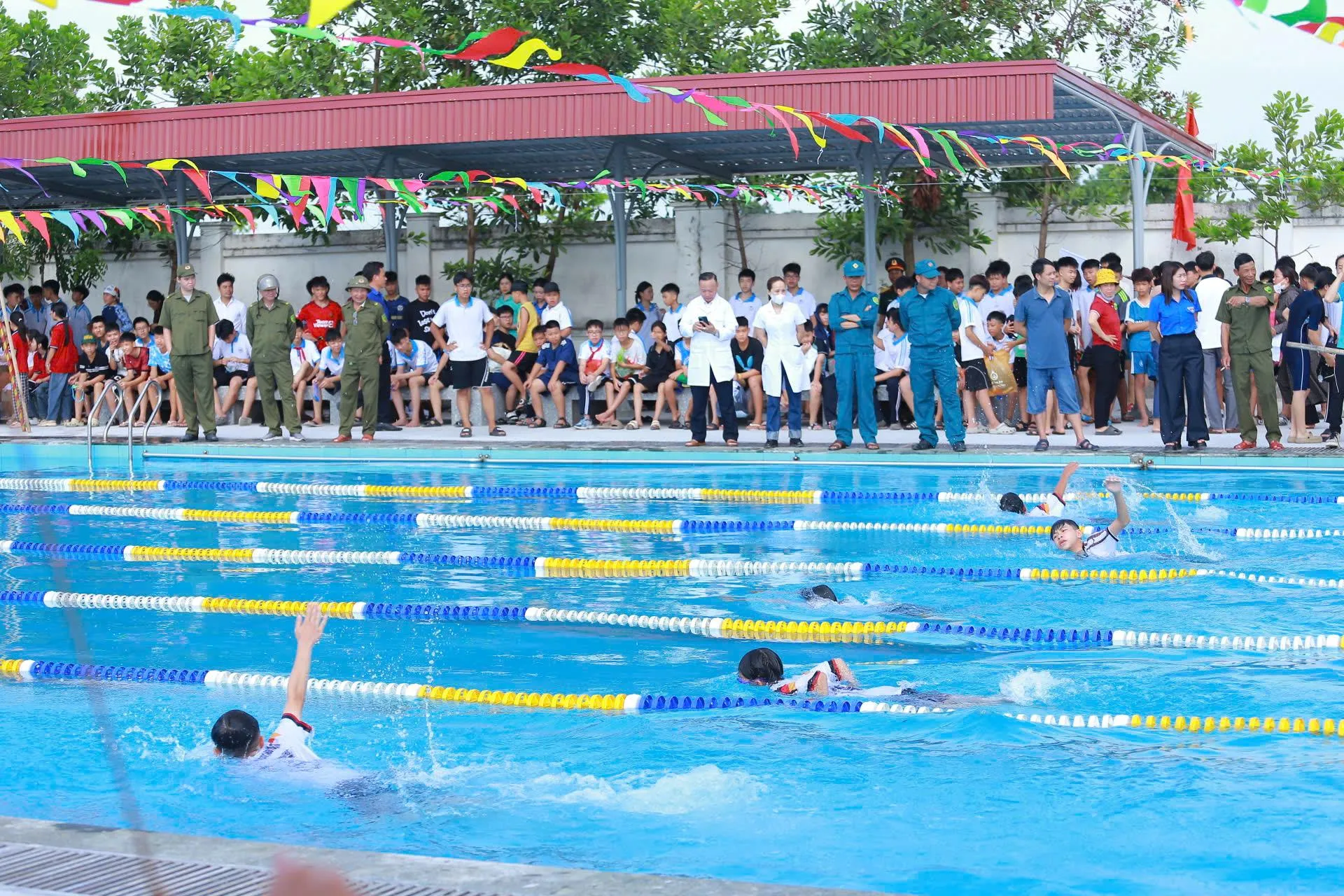 Đuối nước hè: Vì sao phổ cập bơi học đường vẫn là bài toán khó?