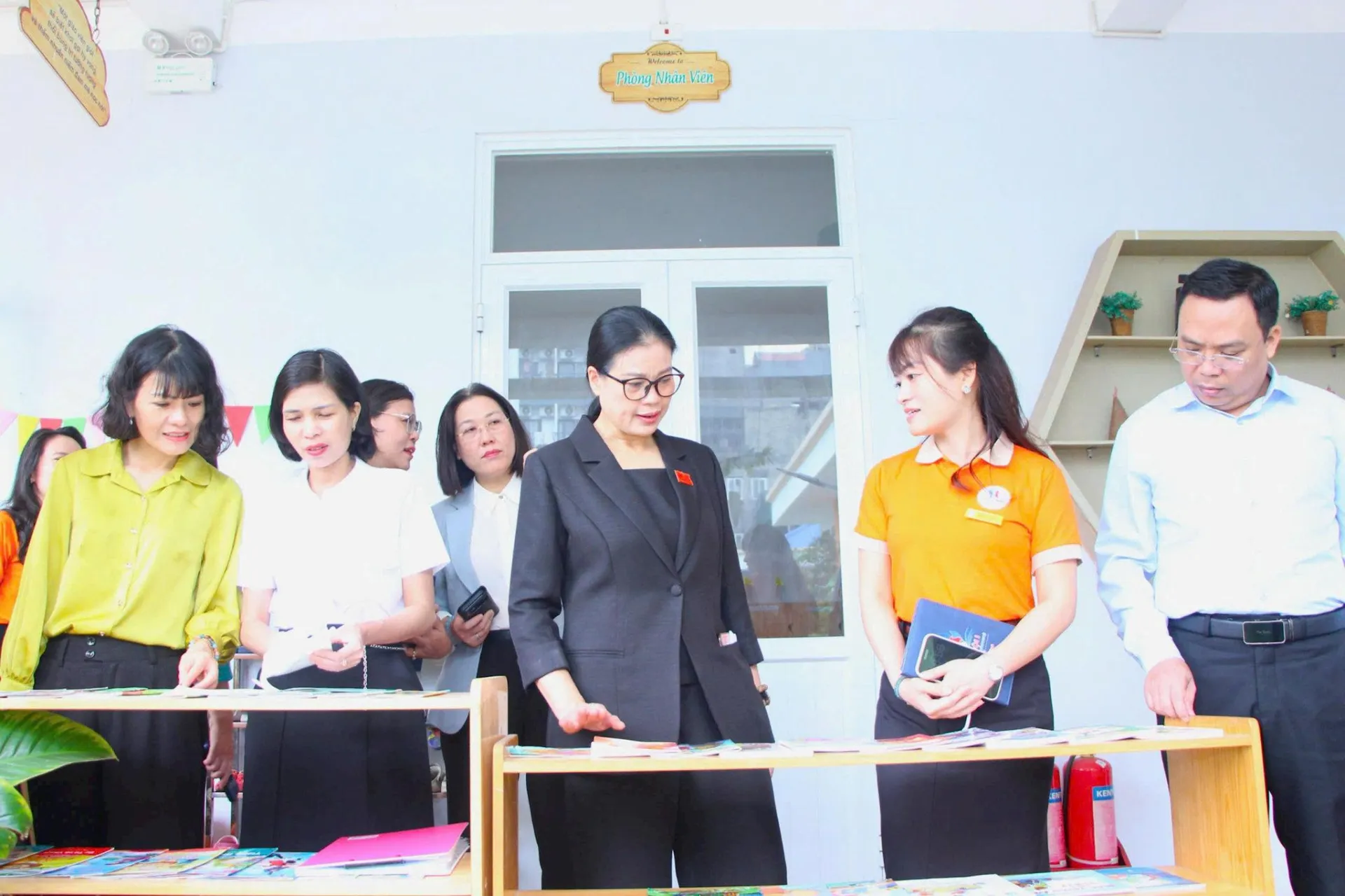 Phát hiện nhiều trường tại Hà Nội thu ngoài danh mục, xử lý thế nào?