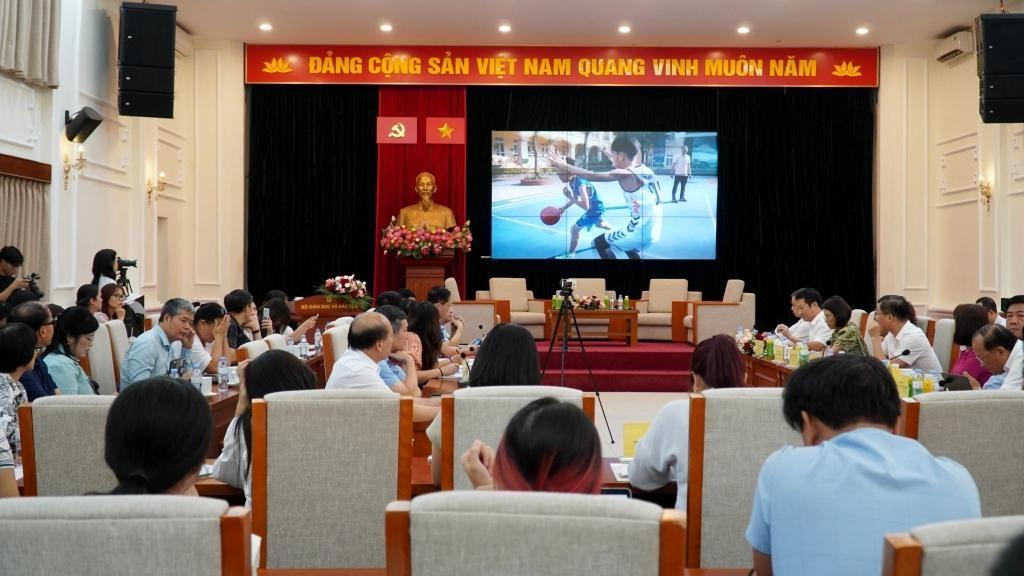 Sức khỏe học đường trước yêu cầu mới: Đặt dinh dưỡng vào hệ sinh thái chăm sóc học sinh