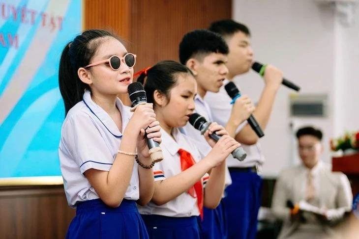 Đề xuất đánh giá học sinh khuyết tật theo sự tiến bộ, không so sánh với học sinh khác 