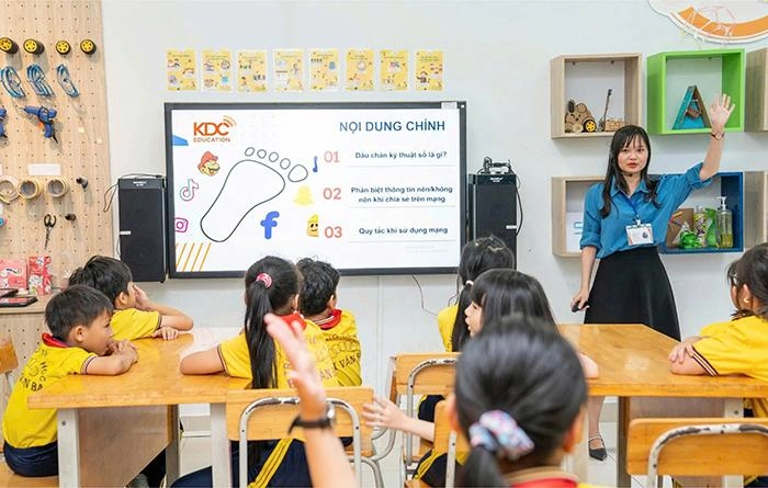 Trẻ em trước làn sóng bạo lực do AI: Không thể chỉ trông chờ vào “nút cấm”
