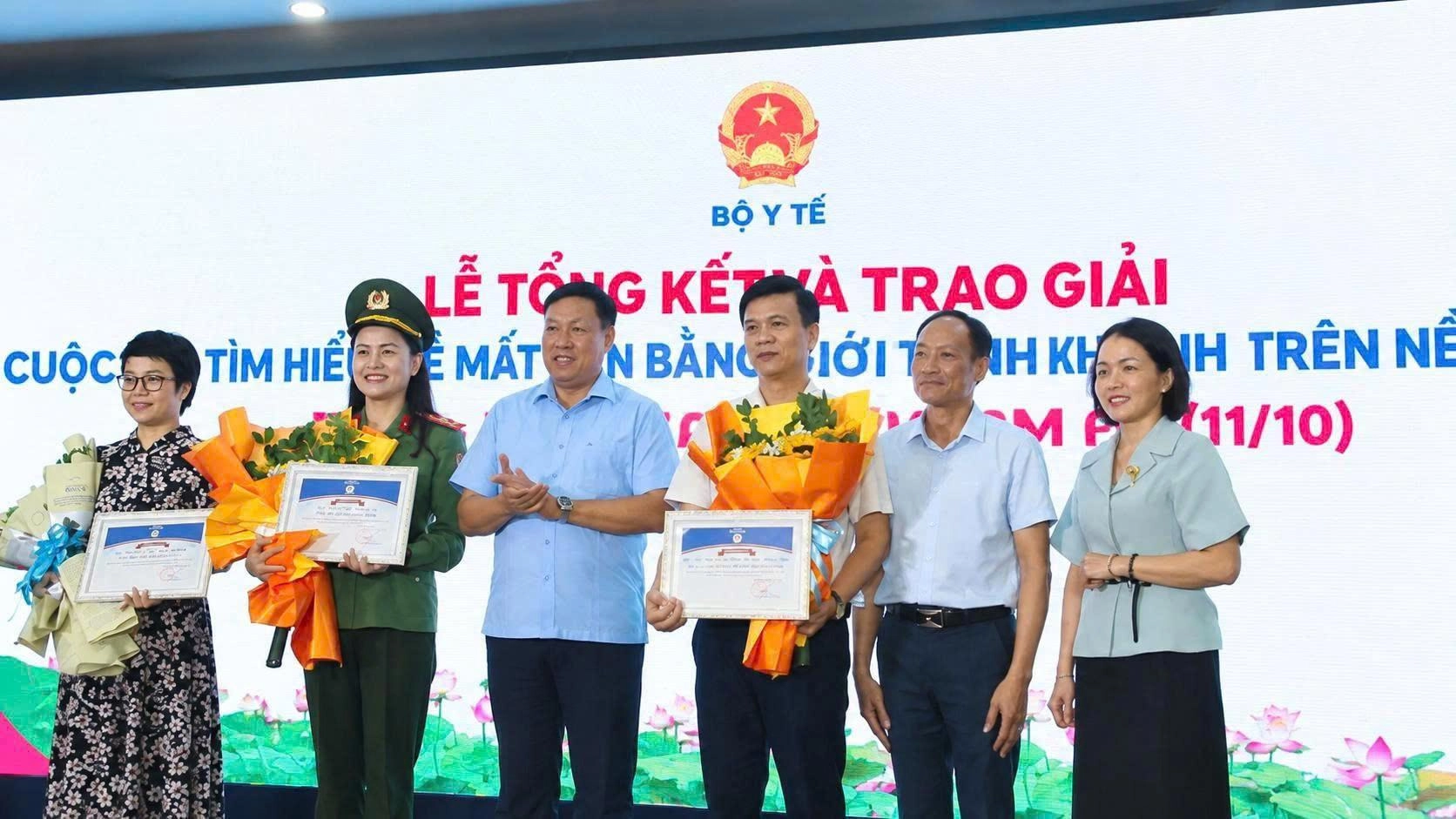 Gần 95.000 người tham gia cuộc thi về mất cân bằng giới tính khi sinh, hướng tới nâng cao vị thế trẻ em gái