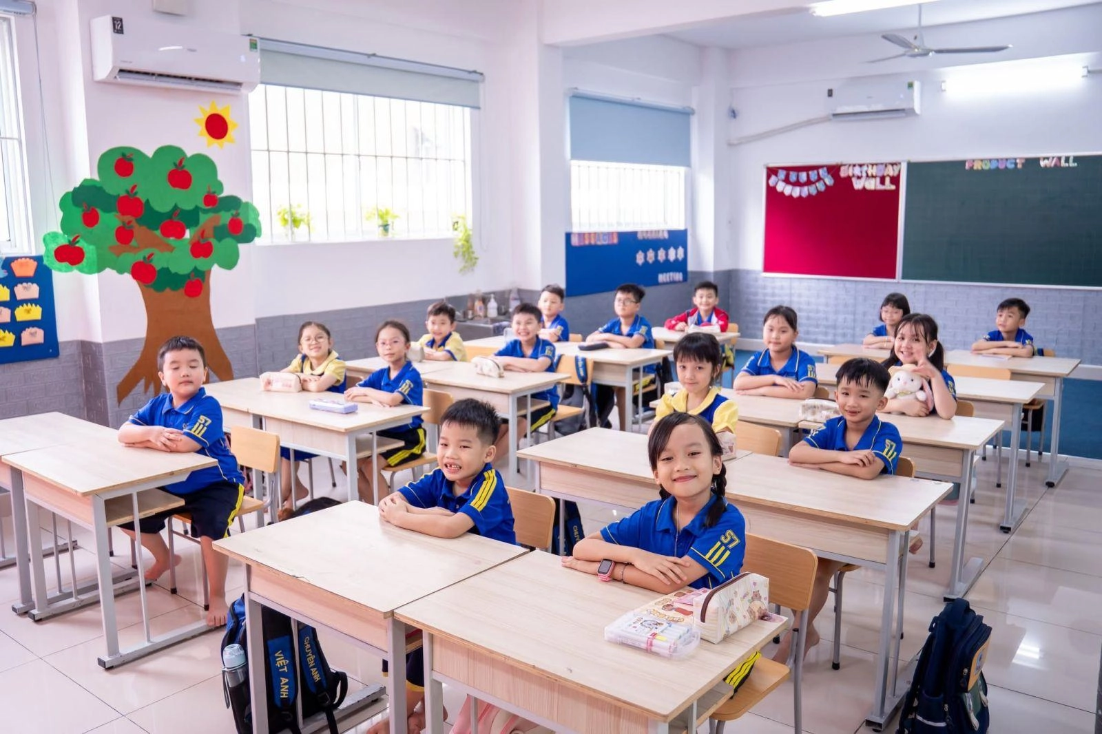 Hà Nội chốt mức trần các khoản thu dịch vụ tại trường công lập chất lượng cao