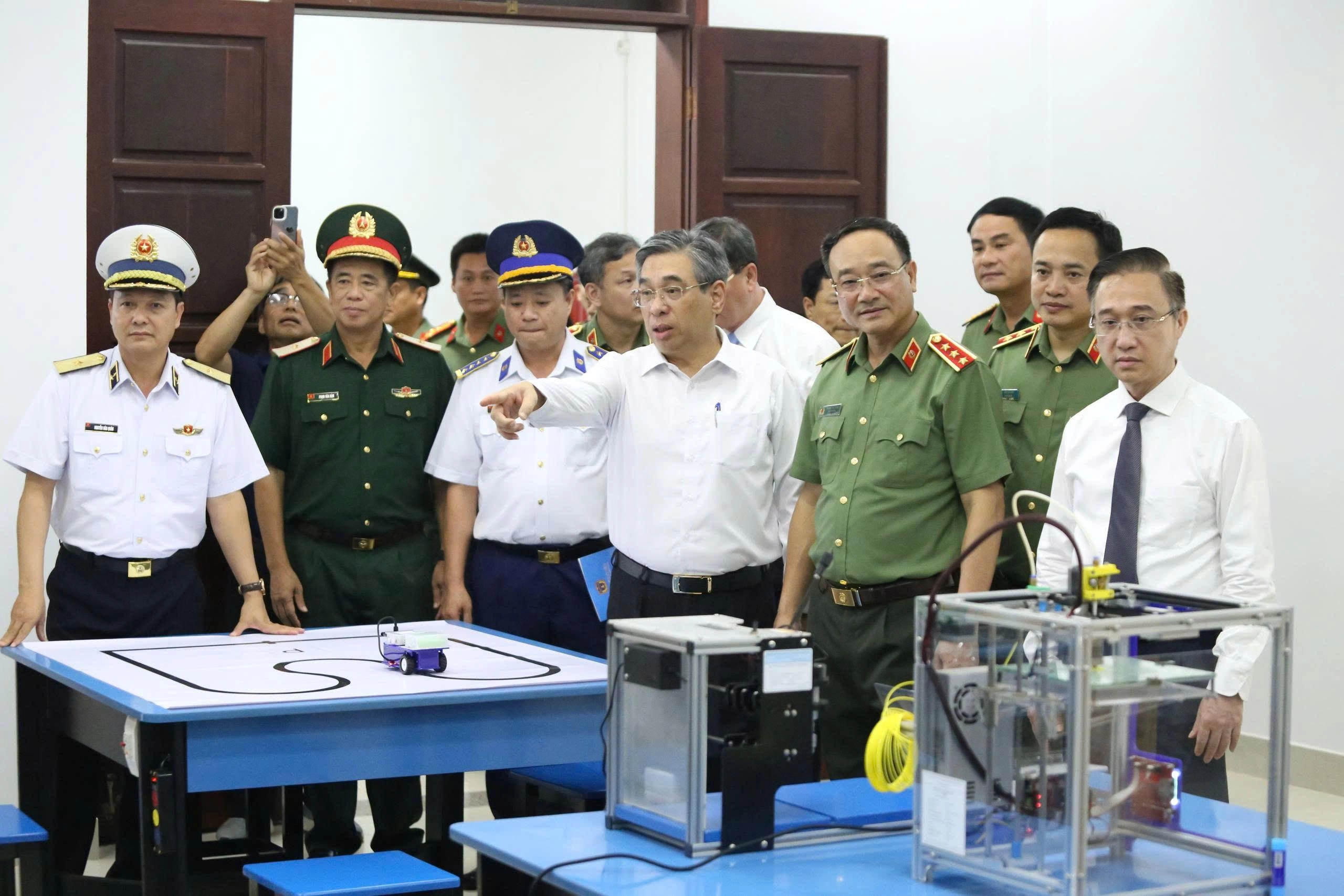 Công an TP. HCM đưa vào hoạt động trường học dành cho trẻ em yếu thế