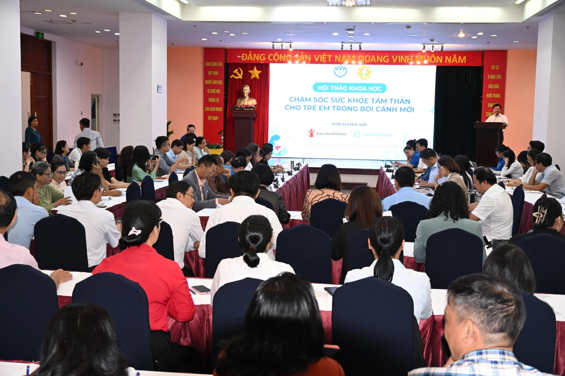 Sức khỏe tâm thần trẻ em: Cần một mạng lưới đồng hành