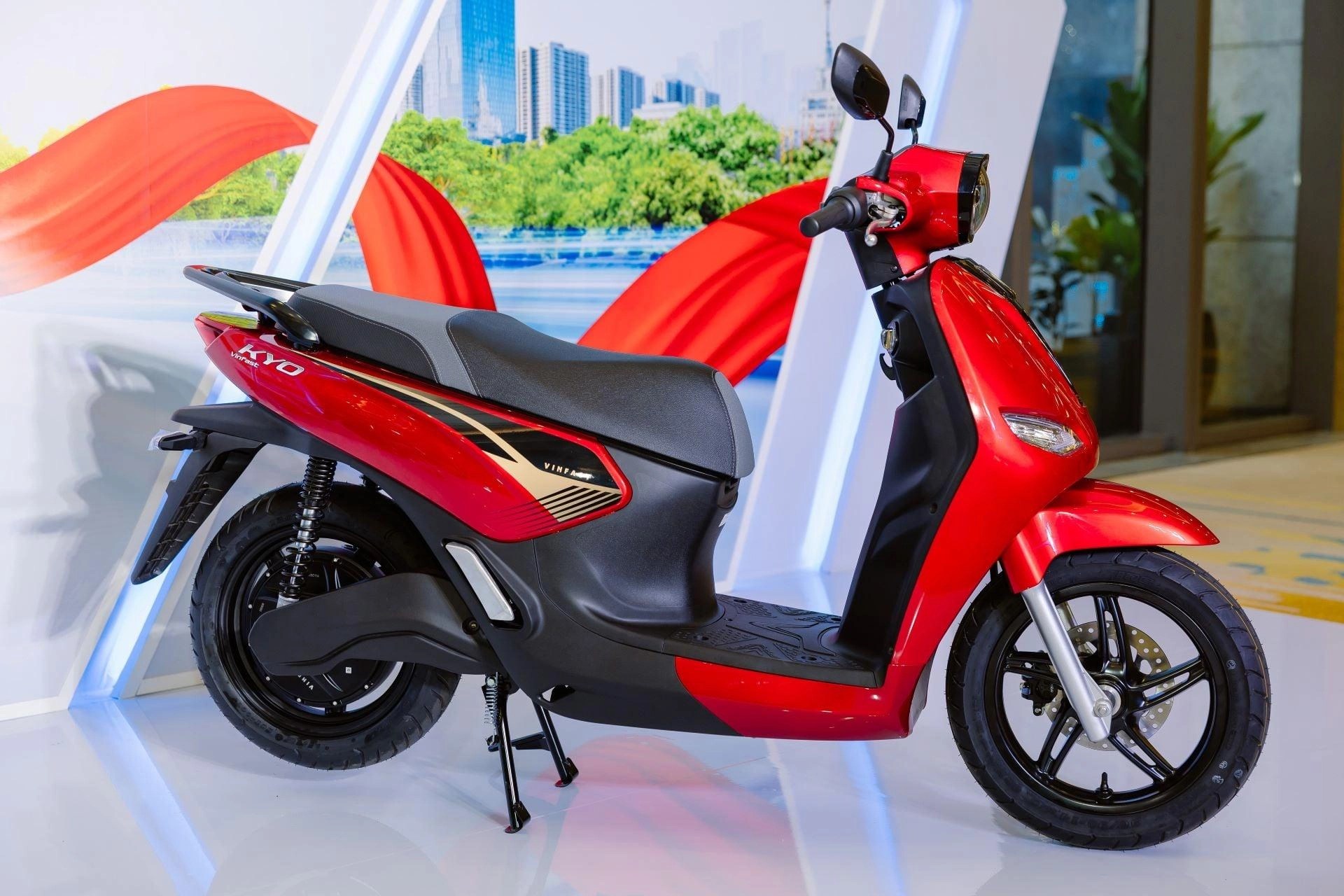 VinFast Kyo khiến hội chị em mê mẩn, sẵn sàng “bỏ xăng, lên điện”