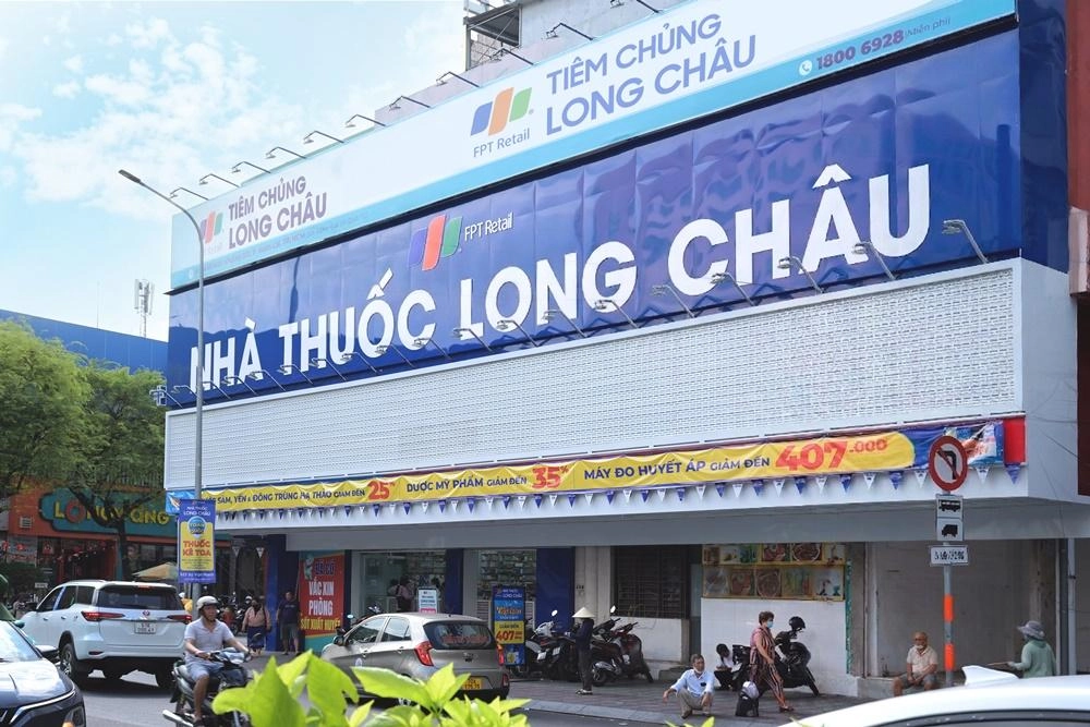 Thêm an tâm cho bệnh nhân nguy cơ cao diễn tiến nặng: Long Châu chủ động đưa thêm giải pháp điều trị Covid-19 về Việt Nam