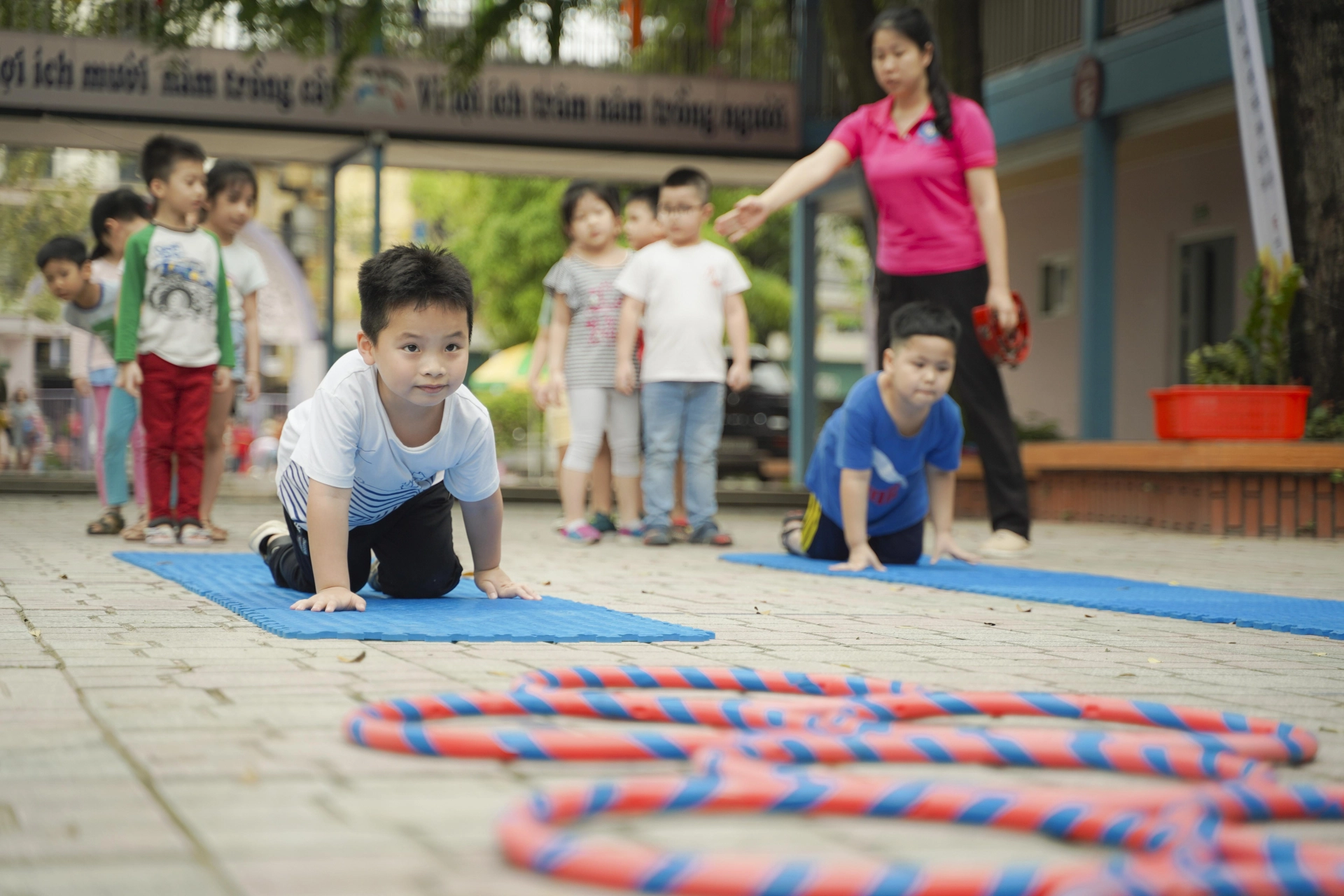 Dinh dưỡng học đường: Bữa ăn hợp lý cần đi cùng vận động