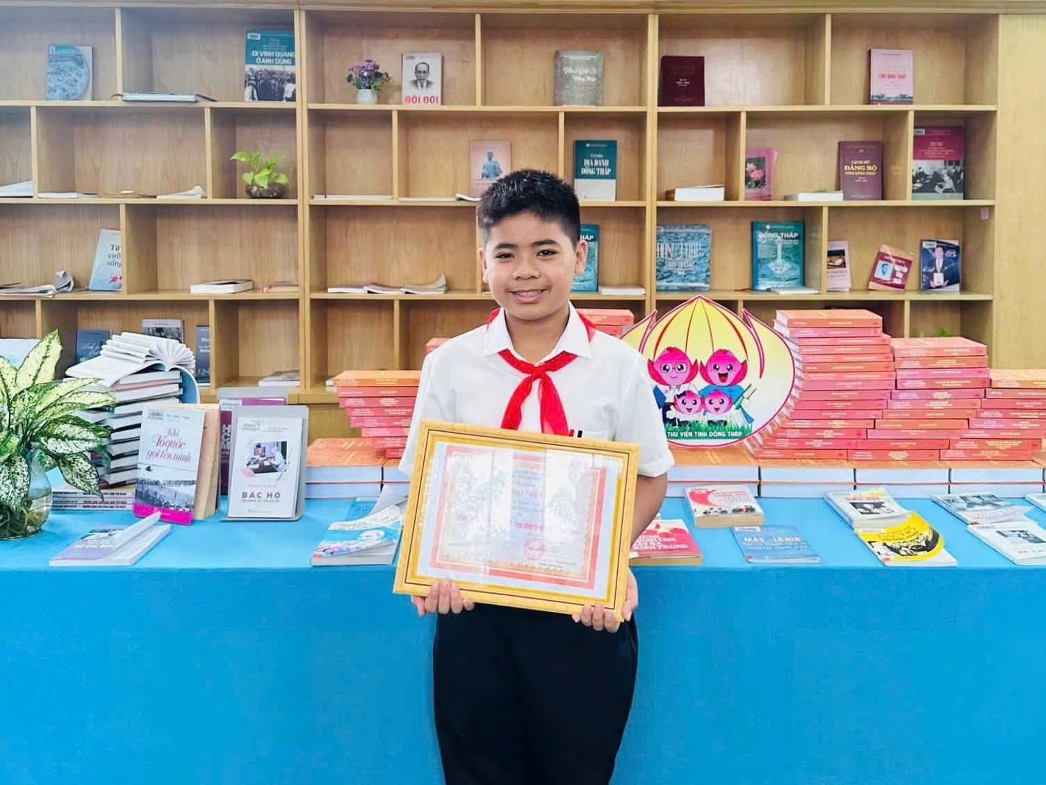 Khay cơm nhỏ - Hạnh phúc lớn