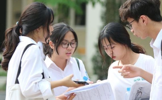 Bài 2: Tách kỳ thi '2 trong 1': Trả lại đúng chức năng cho từng cấp học