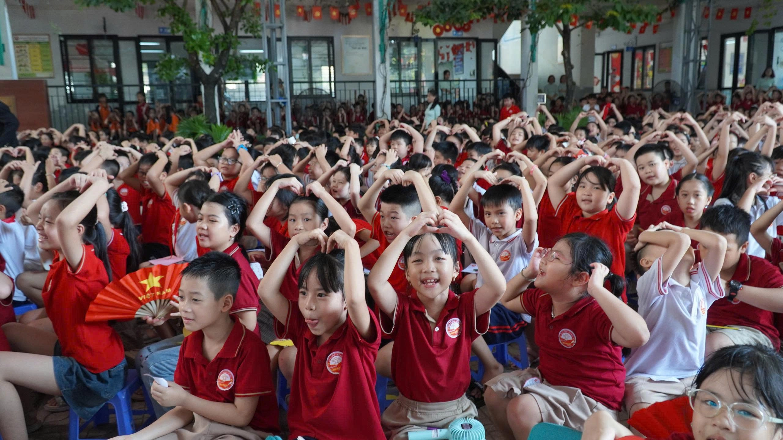 Trường Tiểu học Vạn Xuân gieo yêu thương, lan tỏa giá trị trường học hạnh phúc