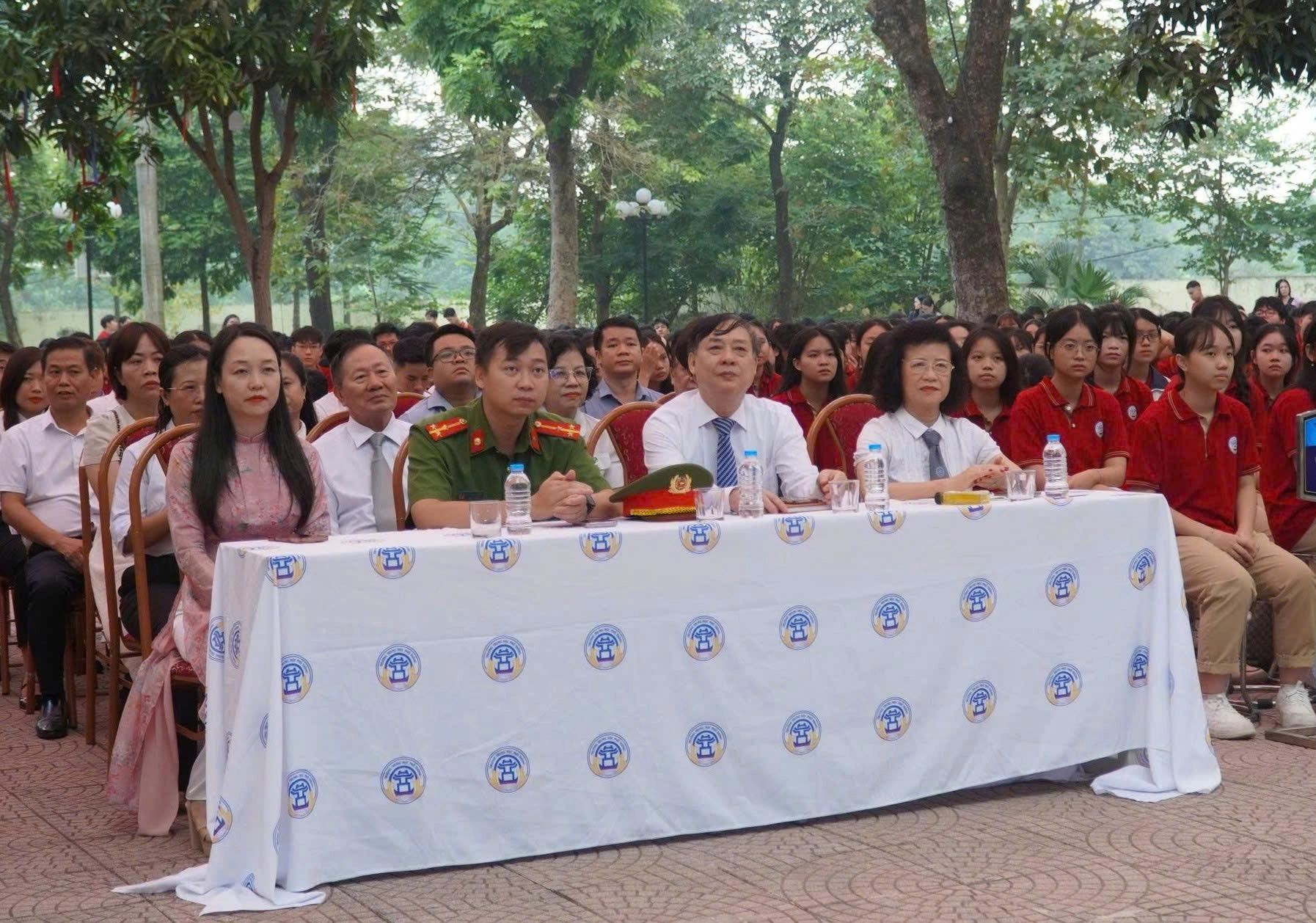 Phiên tòa giả định giúp học sinh nhận diện hậu quả của bạo lực học đường