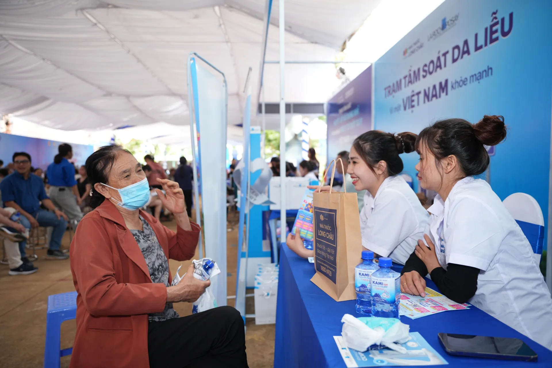 Đẩy lùi gánh nặng đột quỵ trong cộng đồng: Long Châu cùng ngành y tế Lâm Đồng triển khai chương trình tầm soát miễn phí cho người dân khó khăn