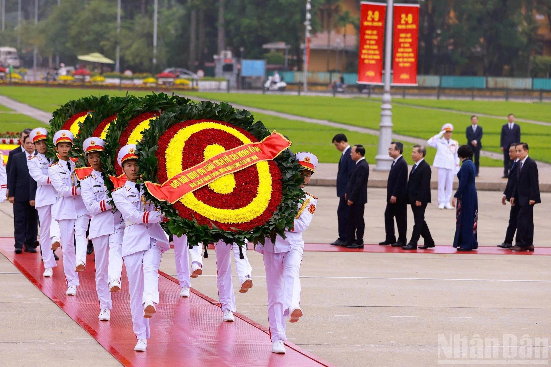 [Ảnh] Các đồng chí lãnh đạo Đảng, Nhà nước vào Lăng viếng Chủ tịch Hồ Chí Minh nhân dịp 81 năm Quốc khánh