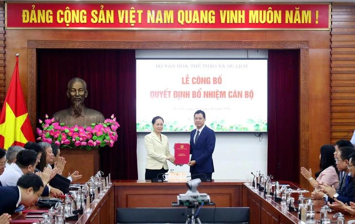 Ông Lưu Đình Phúc làm Cục trưởng Cục Xuất bản và Thư viện, ông Lê Quang Tự Do làm Cục trưởng Cục Báo chí