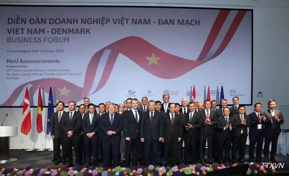 Tổng Bí thư, Chủ tịch nước Tô Lâm chứng kiến trao văn kiện hợp tác Việt Nam-Đan Mạch