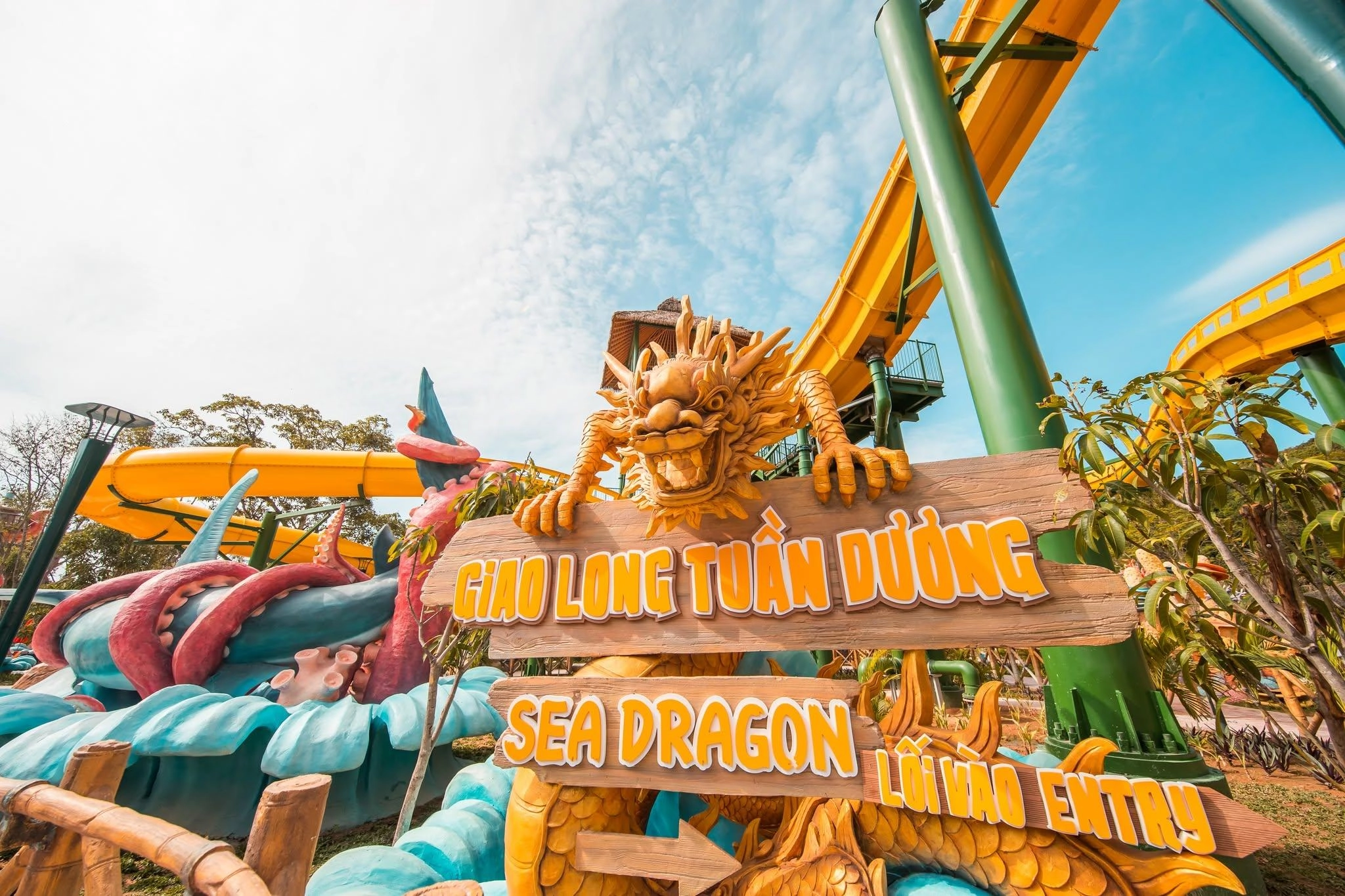 Thử thách gan dạ, đối đầu với “mãng xà”, “chằn tinh” tại Phú Quốc dịp Halloween
