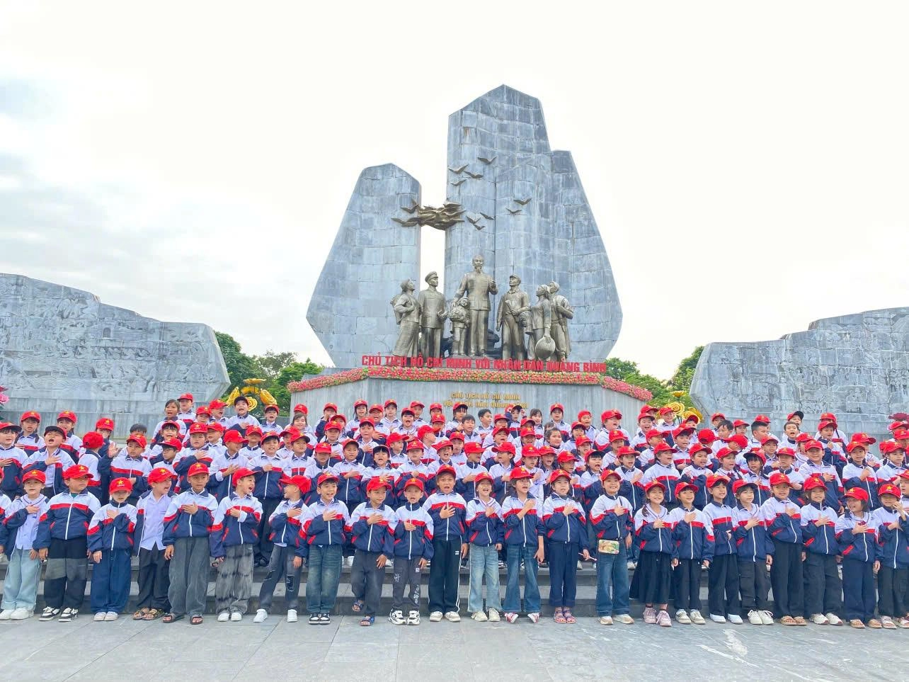 Trường TH Hải Trạch