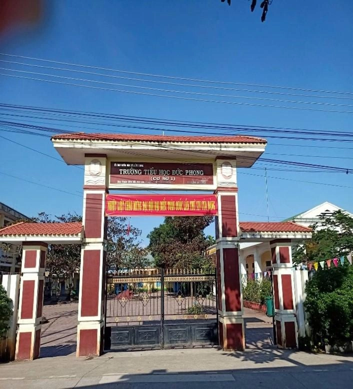 Trường Tiểu học Đức Phong