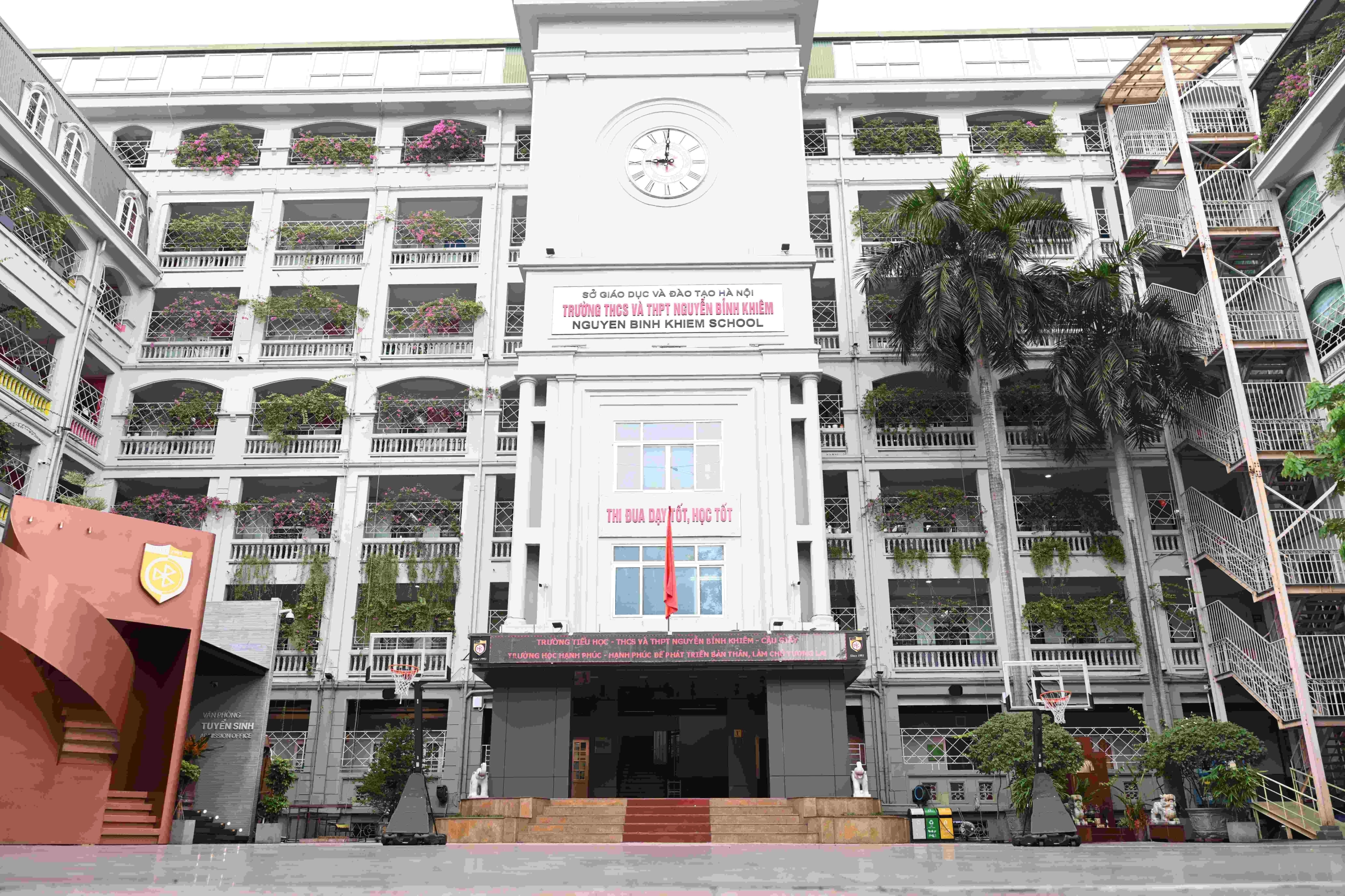 Tiểu học - THCS & THPT Nguyễn Bỉnh Khiêm - Cầu Giấy