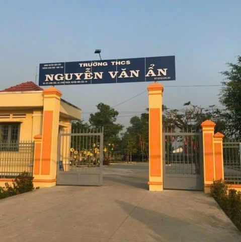 TRƯỜNG THCS NGUYỄN VĂN ẨN
