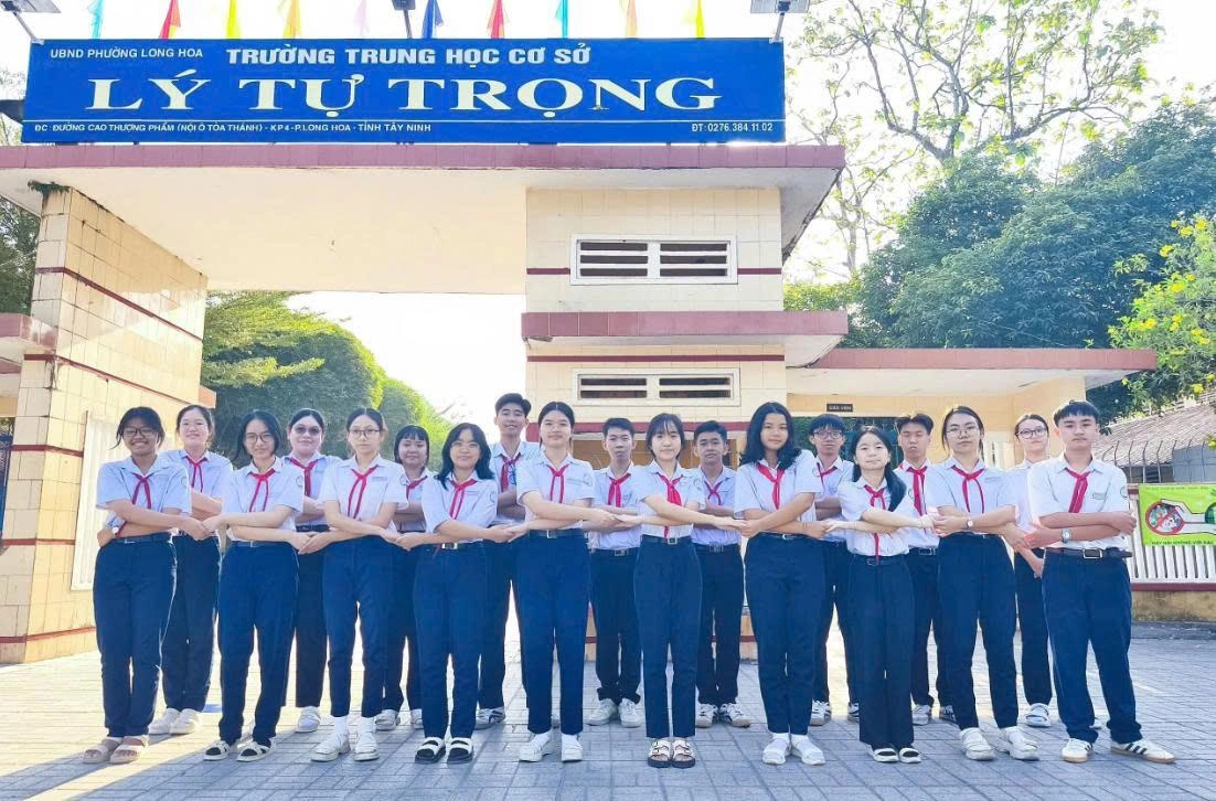 Trường THCS Lý Tự Trọng