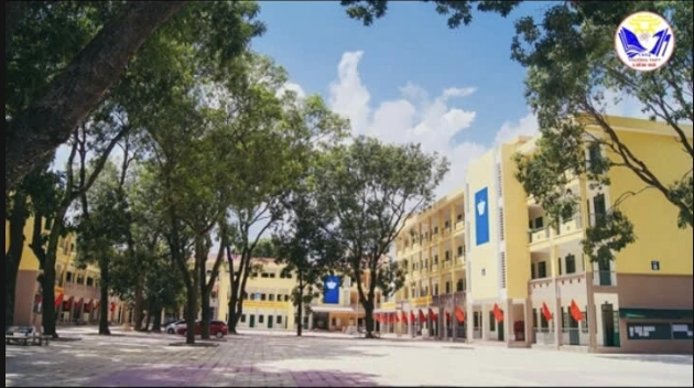 Trường THPT Liên Hà