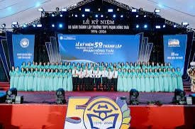 Trường THPT Phạm Hồng Thái