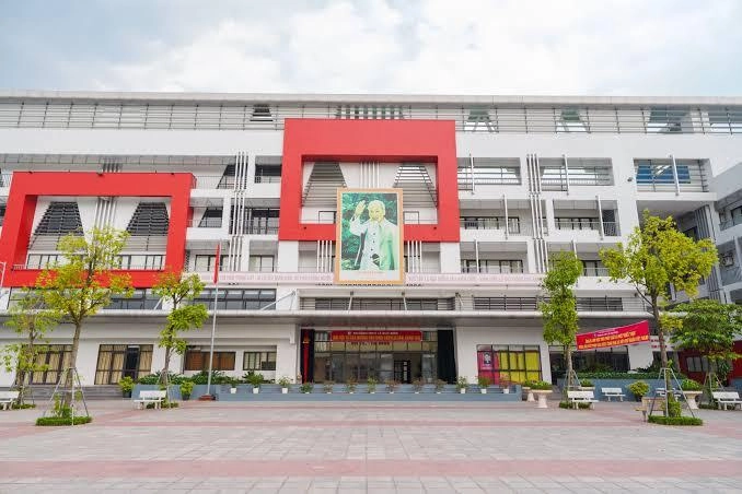 Trung học cơ sở Phúc Lợi