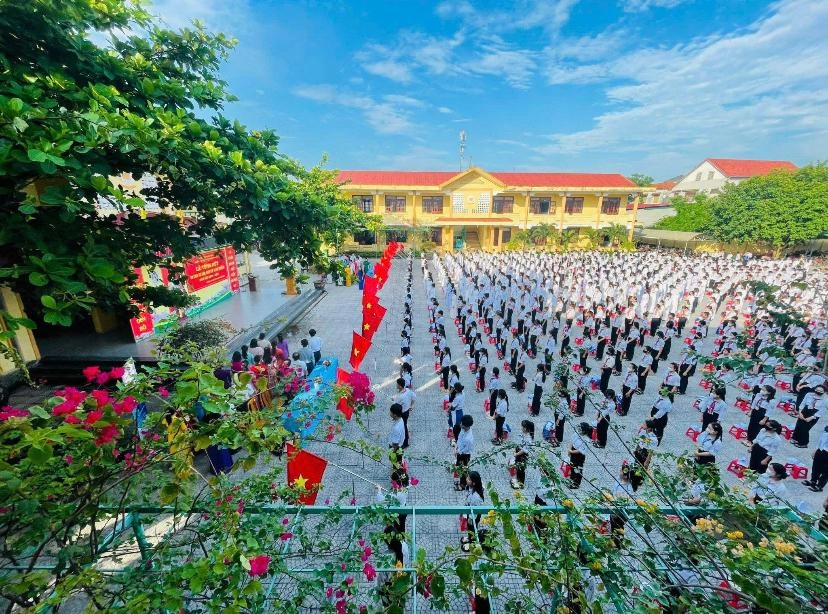 Trường THCS và THPT Dương Văn An
