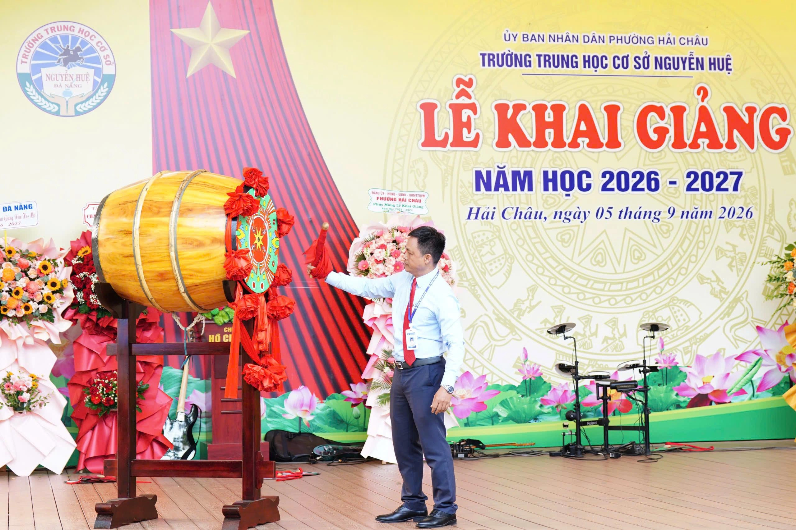 Trường THCS Nguyễn Huệ