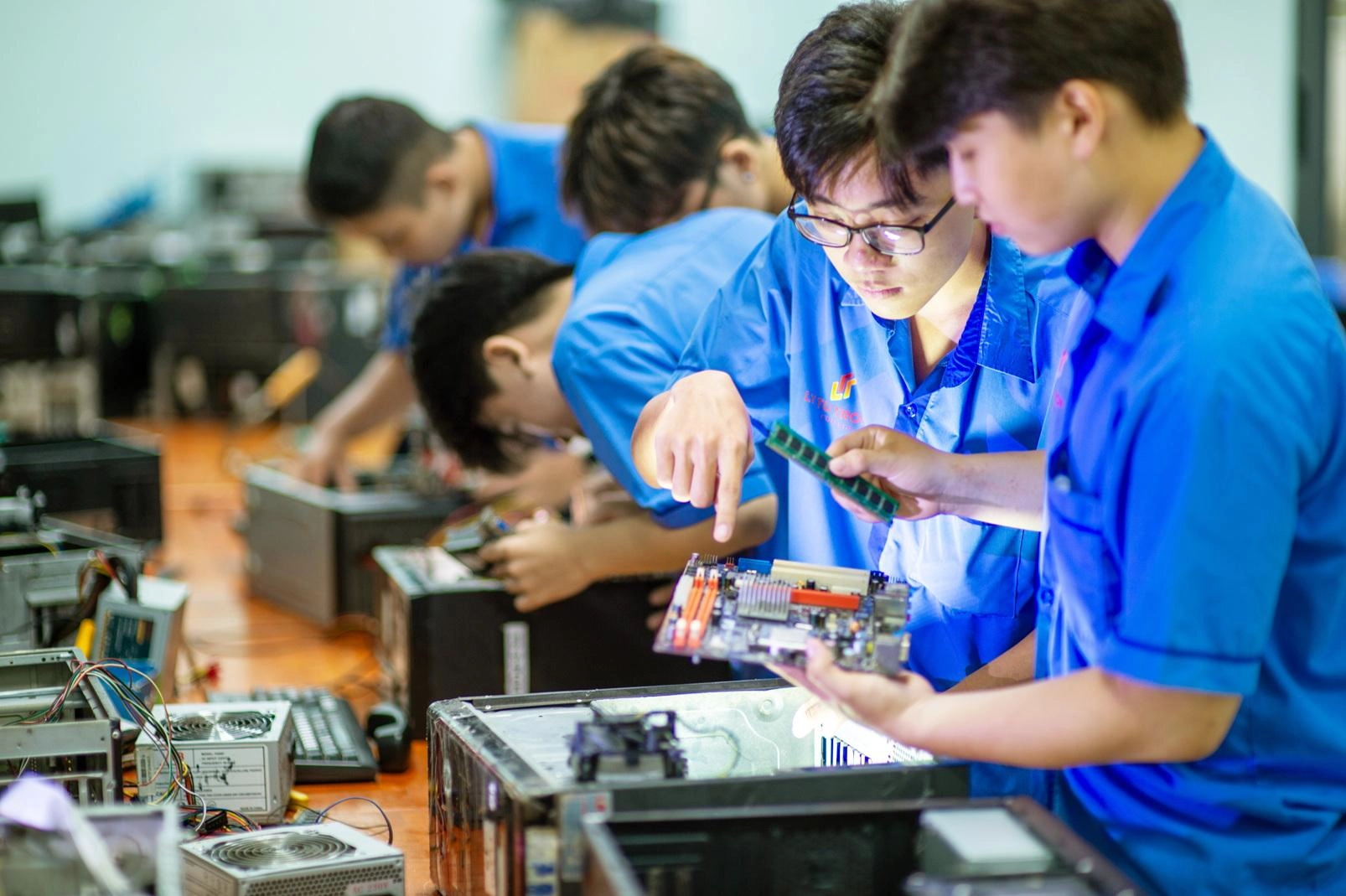 Quy định mới về chương trình, giáo trình 5 môn học chung trong giáo dục nghề nghiệp