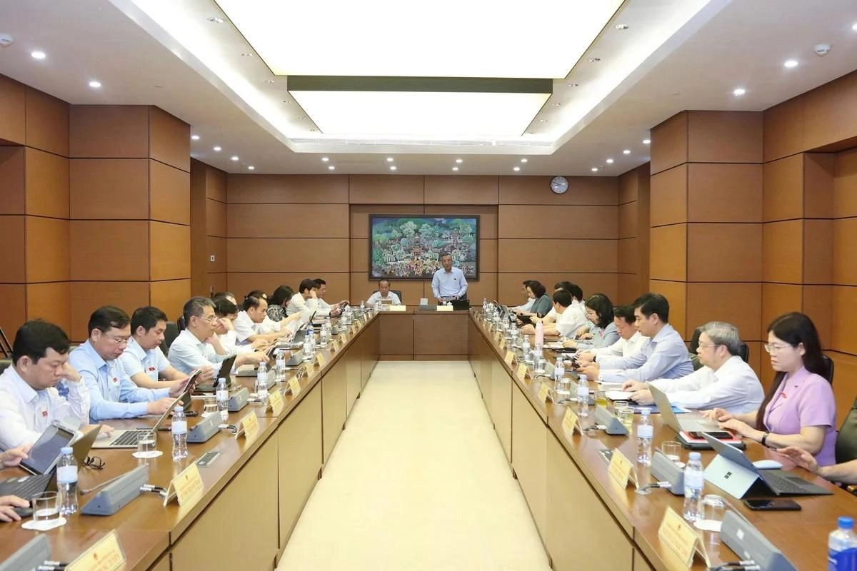 Đại biểu Quốc hội tỉnh Thanh Hóa đề xuất hoàn thiện quy định về nuôi con nuôi để bảo vệ trẻ em