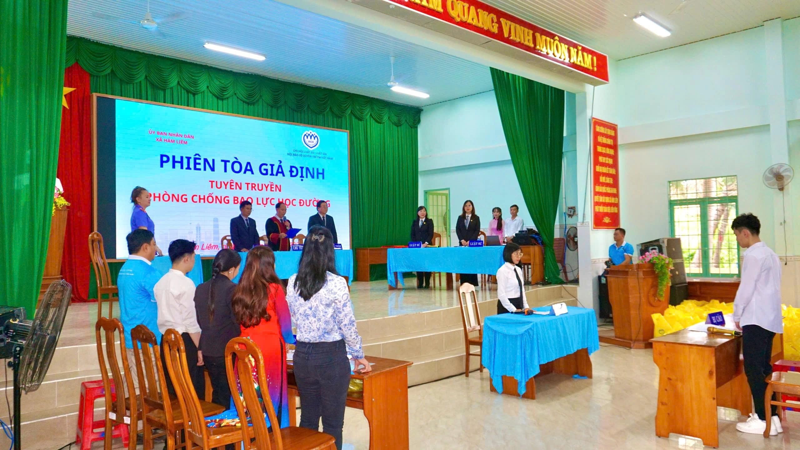 Giáo dục pháp luật cho trẻ em từ những “Phiên tòa giả định”
