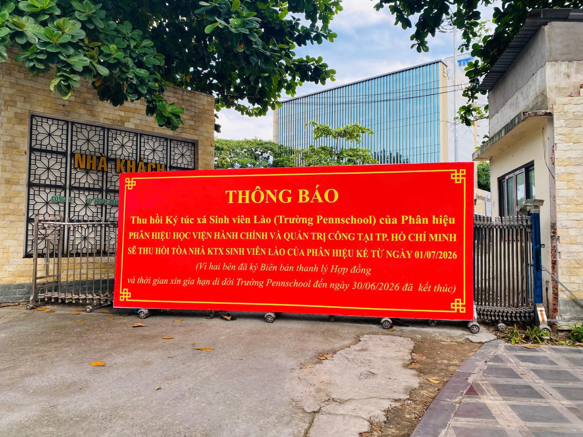 Sở GD-ĐT TP.HCM yêu cầu làm rõ vụ PennSchool đóng cửa ngày tựu trường