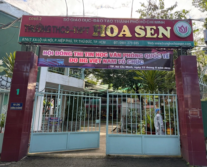 Trường THCS-THPT Hoa Sen dừng hoạt động tại cơ sở Xa lộ Hà Nội: Học sinh phải làm sao?