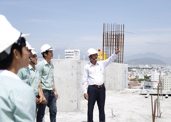Mức lương kỹ sư xây dựng sẽ thay đổi như thế nào khi ra trường