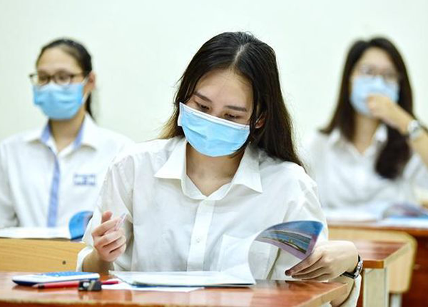 Mở cửa trường đại học: Sinh viên là F0 không bị bỏ lại phía sau