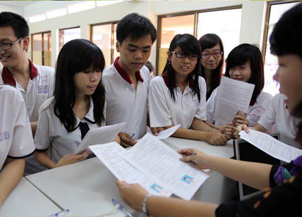 Những cạm bẫy với tân sinh viên mới lên Hà Nội nhập học.