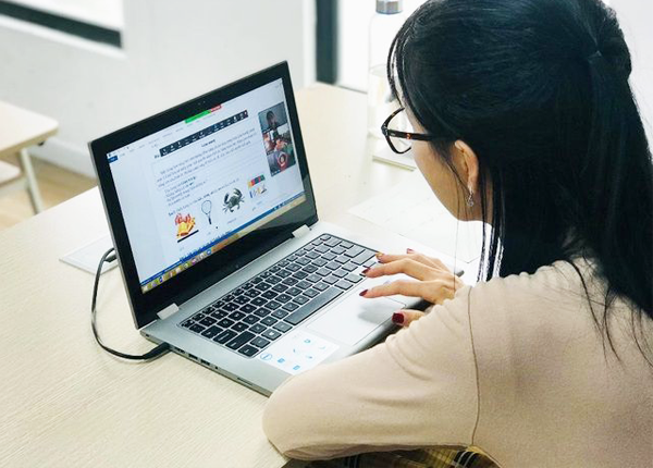 “Bùng nổ” ôn luyện thi đánh giá năng lực để vào Đại học