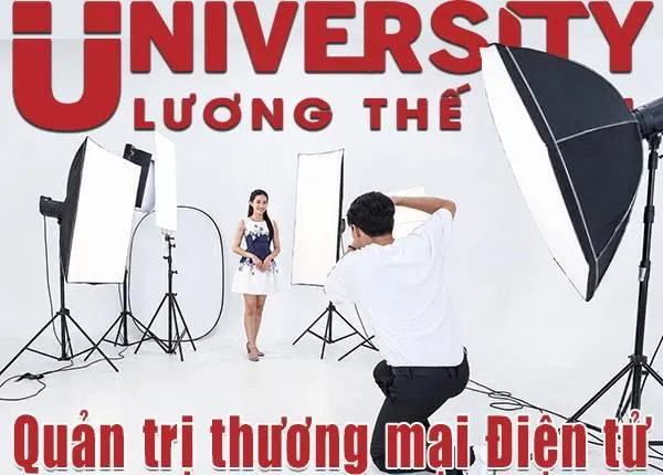 Sinh viên ngành Thương Mại Điện Tử (E-Commerce) làm thêm livestream bán hàng có thu nhập cao