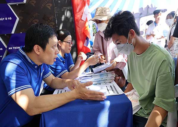 Thí sinh khẩn trương đăng ký nguyện vọng lên hệ thống