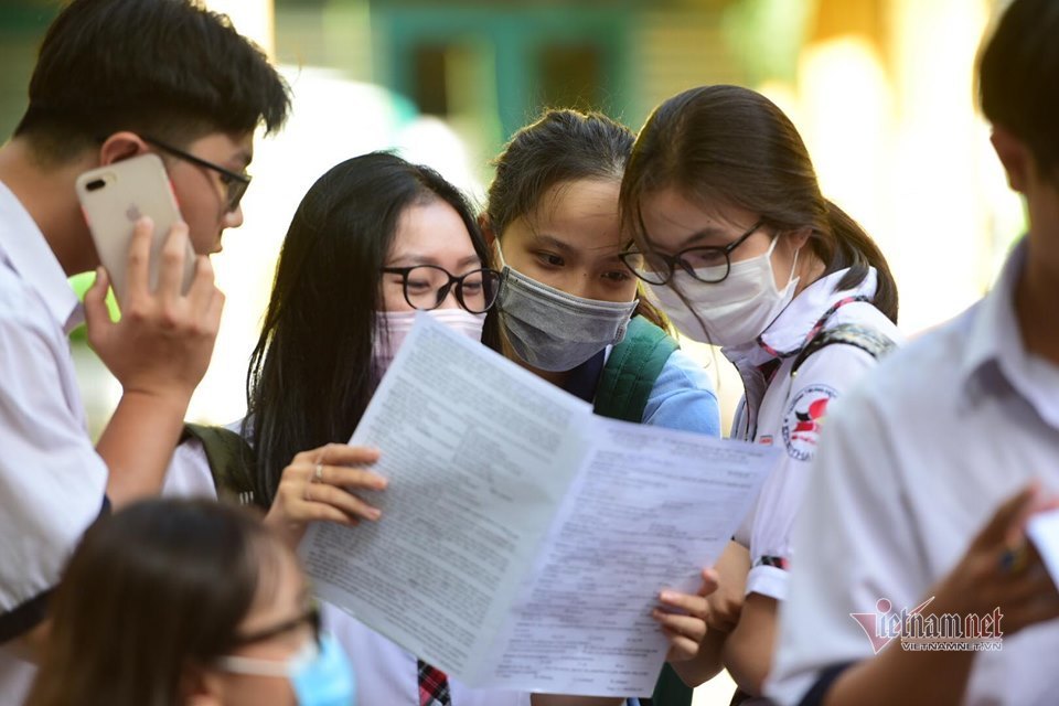 Trước 17 giờ ngày 30/9, thí sinh xác nhận nhập học trực tuyến