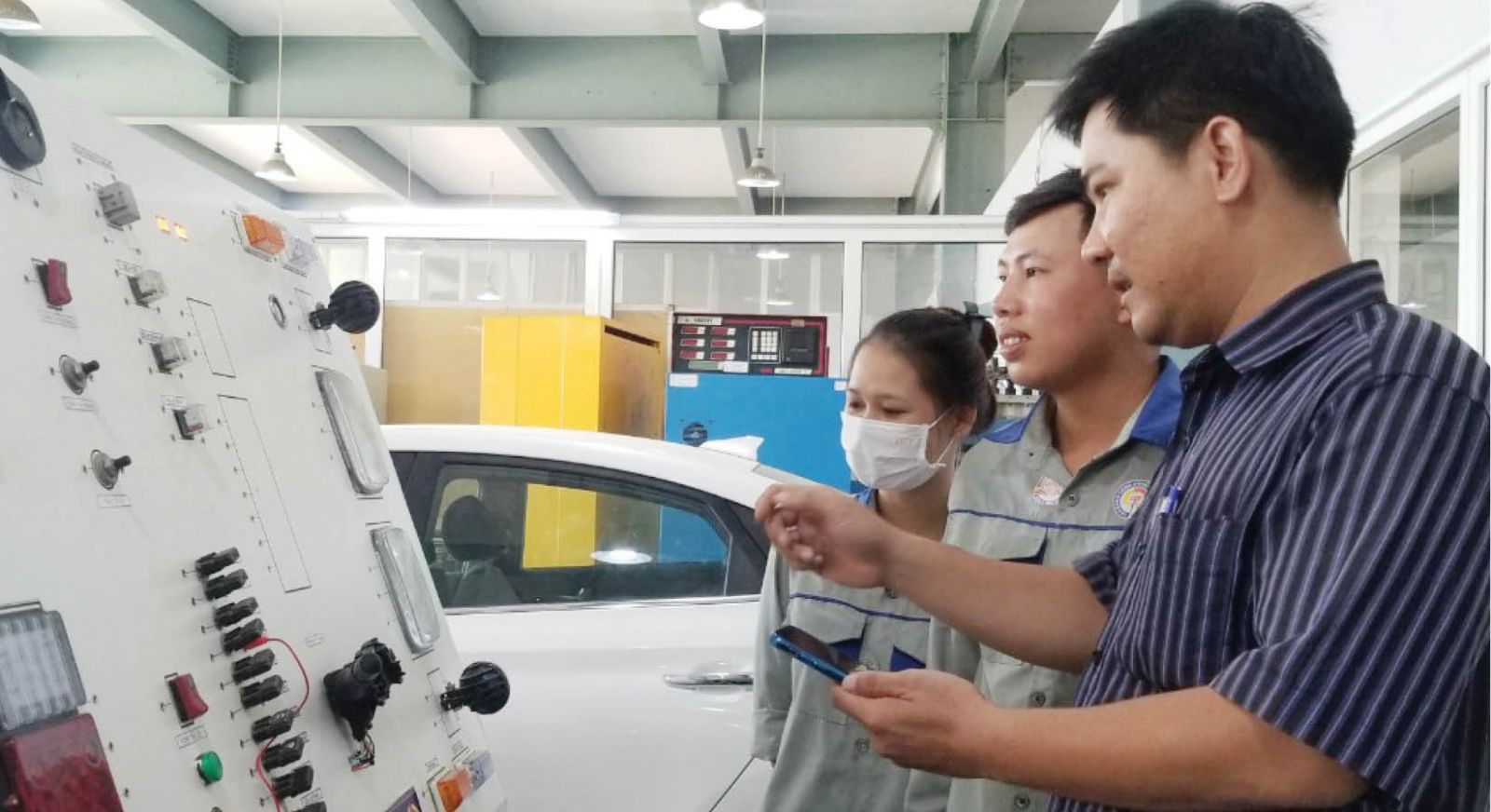 Vì sao nhiều thí sinh có điểm tốt nghiệp THPT cao vẫn chọn học nghề?